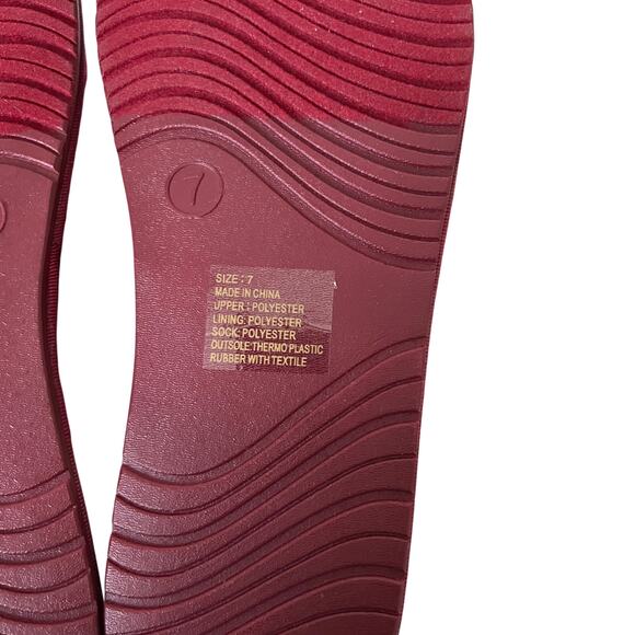 FARYLROBIN Pom Pom Velvet Slippers Sz 7 Burgundy Wine Grandma Mom Retro NWT - Picture 6 of 6